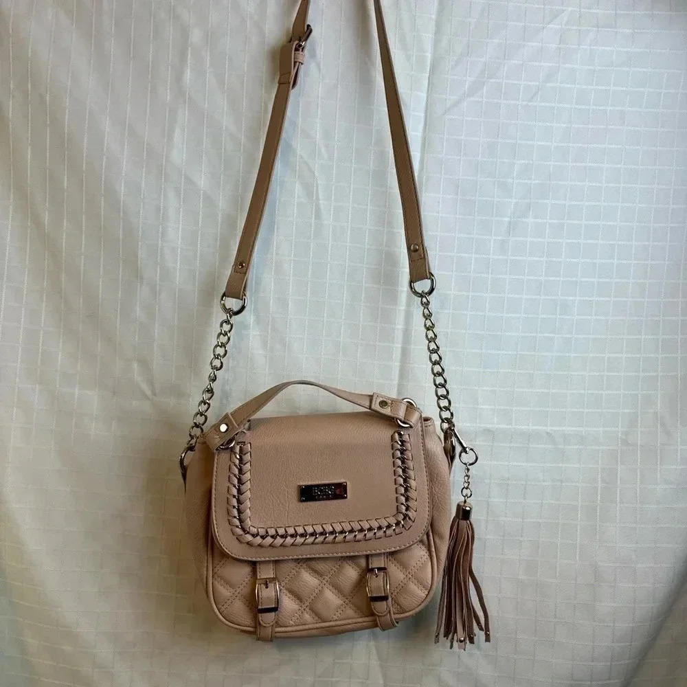 Bcbg Leather  Cream  Gold chain Tone Shoulder Purse - Picture 2 of 7